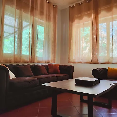 Clarenza - House *